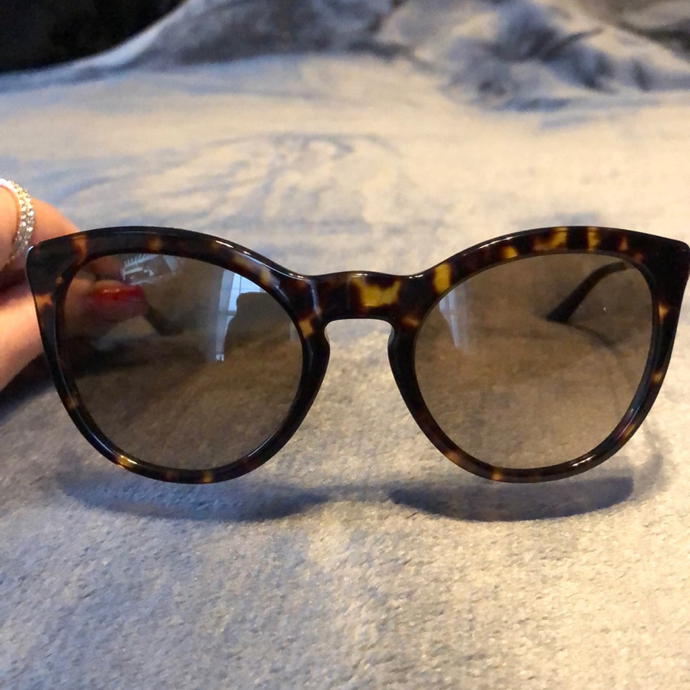 🕶 😎Tory Burch Sunglasses! 😎🕶 NEW! NEVER WORN!!